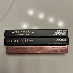 Anastasia Beverly Hills Brow Pencil Trio in Black and Rose Gold